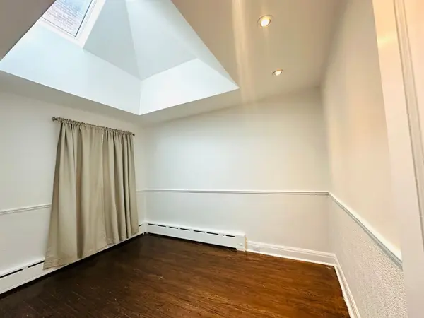 69 Haddington AVE, Toronto C04, ON M5M 2P2