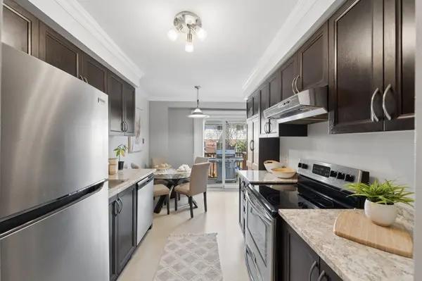 5 Mcmann CRES, Clarington, ON L1E 2H4