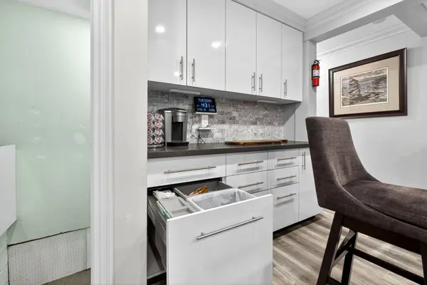 1914 Liverpool RD, Pickering, ON L1V 1W5