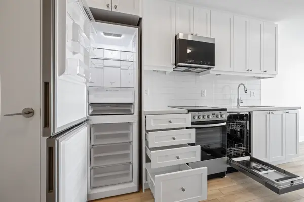 51 Clarington BLVD #514, Clarington, ON L1C 0A1