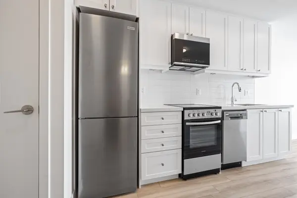 51 Clarington BLVD #514, Clarington, ON L1C 0A1