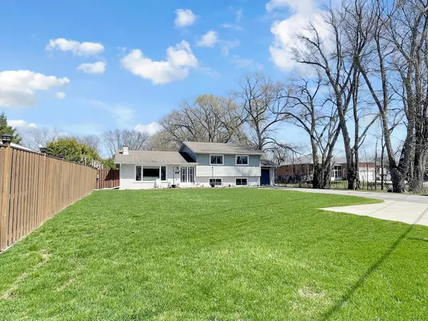 53 Metro RD N, Georgina, ON L4P 1C1