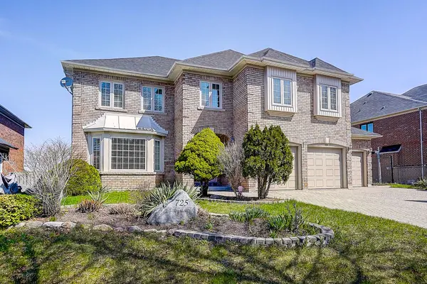 725 Exceller CIR, Newmarket, ON L3X 1P4