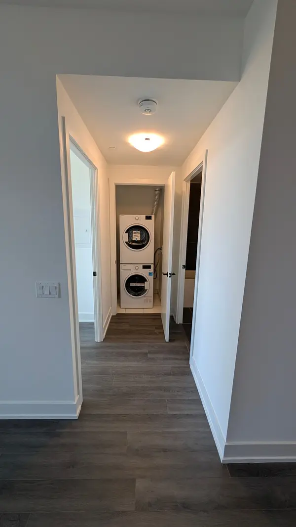 2075 King RD #335, King, ON L7B 0R6