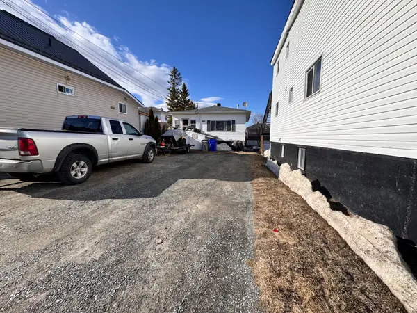 132 Bruce AVE, Timmins, ON P0N 1H0