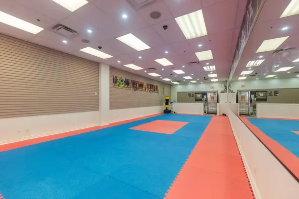 3045 Southcreek RD #53, Mississauga, ON L4X 2S6