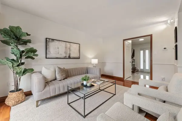 161 Riverview ST, Oakville, ON L6L 5S2