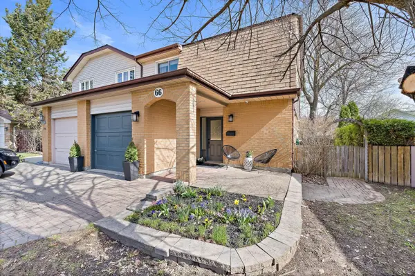 66 Lawndale CRES, Brampton, ON L6S 3L4