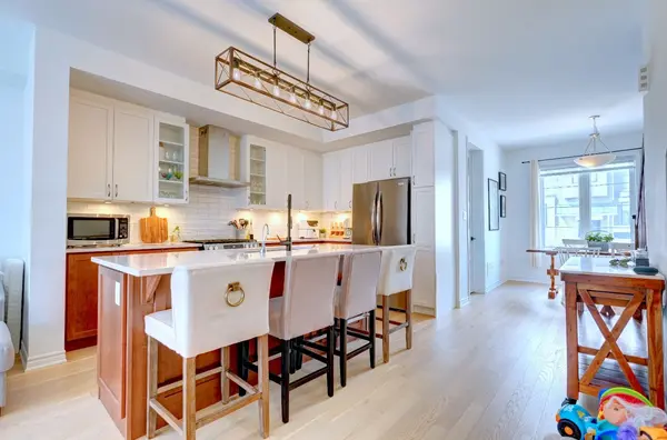 4022 Saida ST, Mississauga, ON L5M 2S8