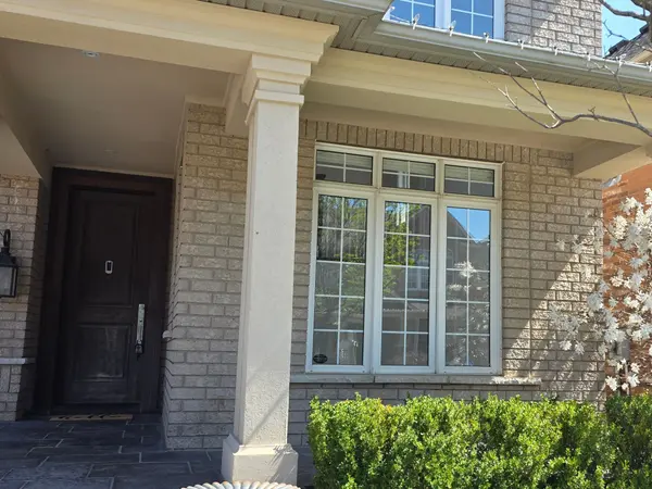 2096 Newell CRES, Burlington, ON L7L 7C2