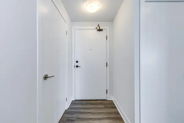 430 Square One DR #2908, Mississauga, ON L5B 0L6