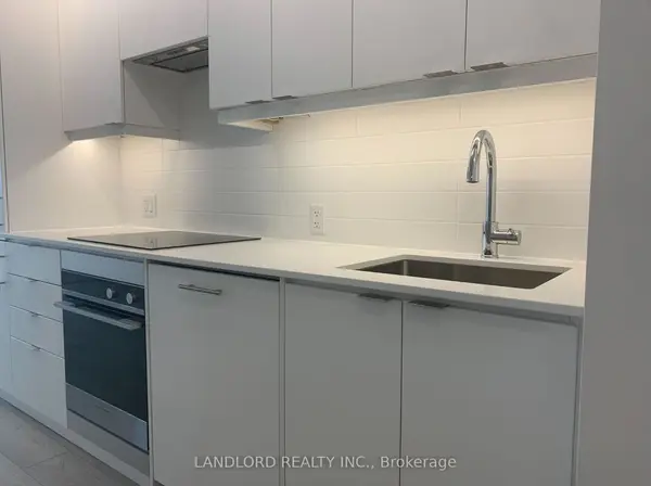 36 Elm DR W #703, Mississauga, ON L5B 0N3