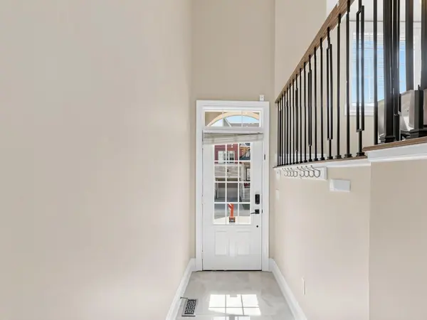 1321 Granrock CRES, Mississauga, ON L5V 0E1