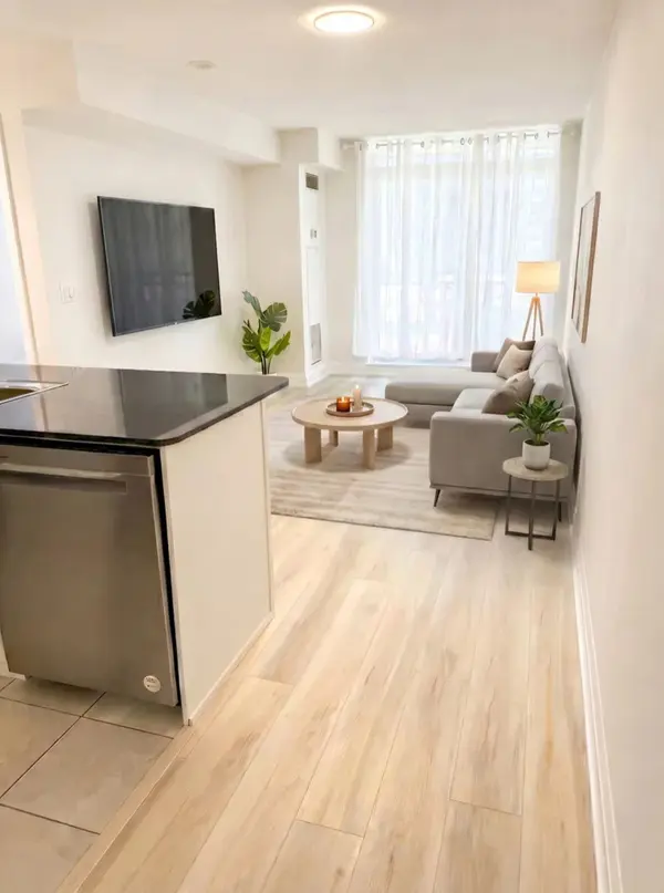 55 De Boers DR #701, Toronto W05, ON M3J 0G5