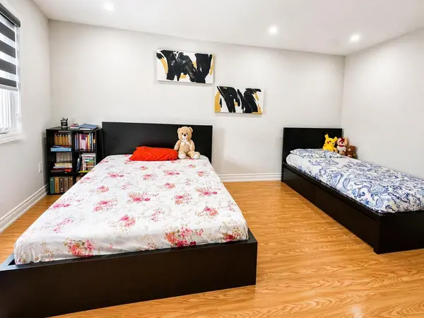 65 Bellchase TRL, Brampton, ON L6P 3L9