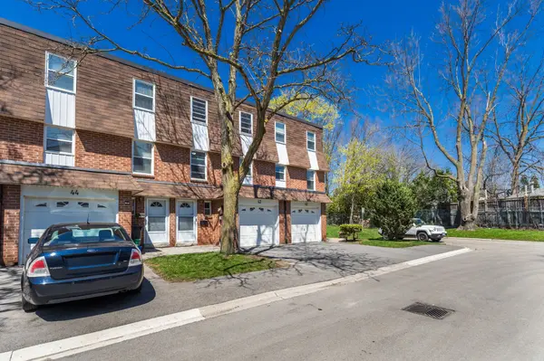 235 Bronte ST #43, Milton, ON L9T 3V8