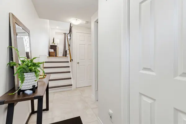 235 Bronte ST #43, Milton, ON L9T 3V8