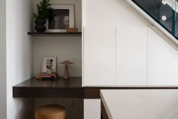 35 Wabash AVE #321, Toronto W01, ON M6R 0A9