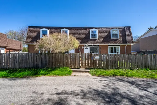 648-654 Francis RD, Burlington, ON L7T 3X7