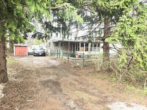 1 First ST, Norfolk, ON N4B 2W6