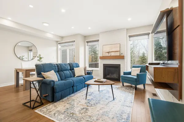 528 Fawn Valley Private, Blossom Park - Airport And Area, ON K1T 0W5