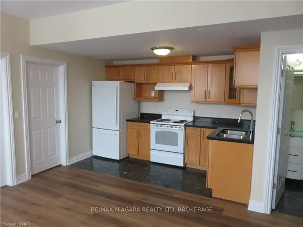 58 Jarvis ST N #202, Fort Erie, ON L2A 2S4