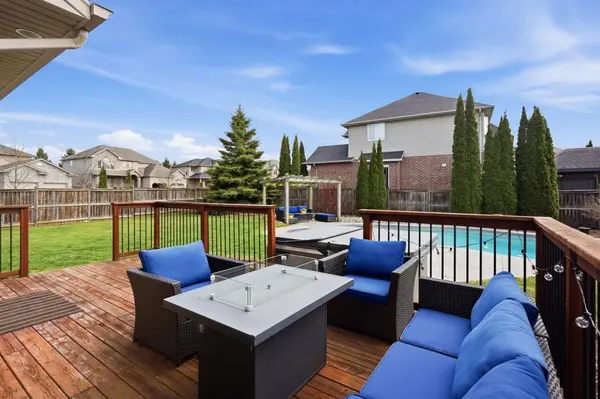 1721 Tigerlily RD, London South, ON N6K 0A3