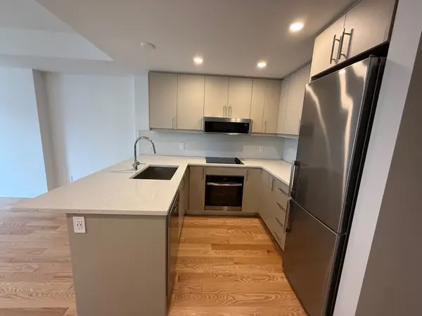 180 George ST #1004, Lower Town - Sandy Hill, ON K1N 0G8