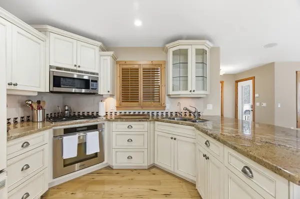 35 Jane ST, Bluewater, ON N0M 1G0