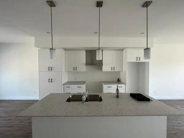 28 Lily LN, Guelph, ON N1L 0R2