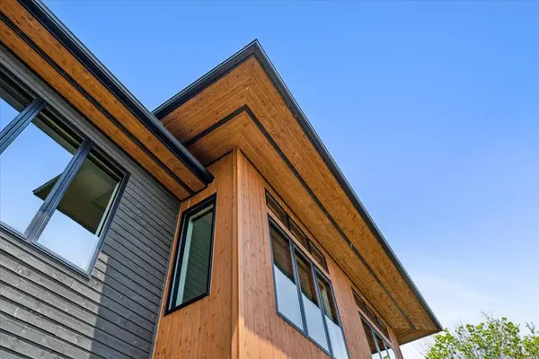 17 Bluewater Pkwy, Haldimand, ON N0A 1P0