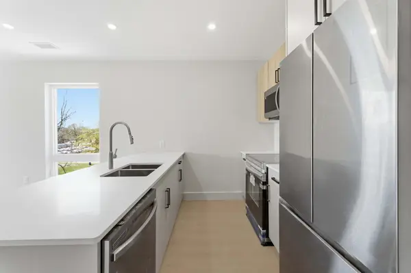 8 Hutt LN #508, Thorold, ON L2V 1V4