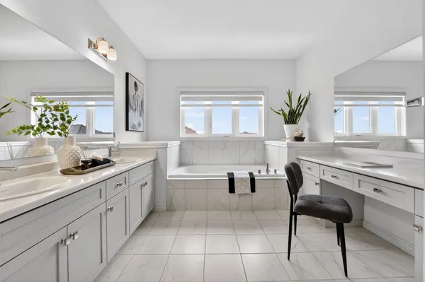 4057 Highland Park DR, Lincoln, ON L3J 0S9