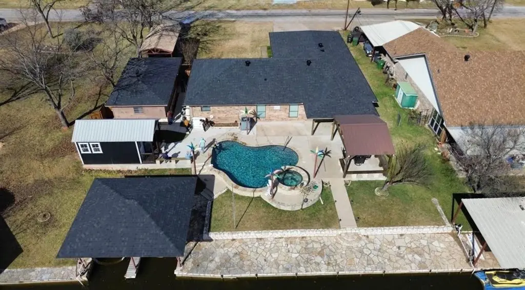 3702 Lake Vista Court, Granbury, TX 76049