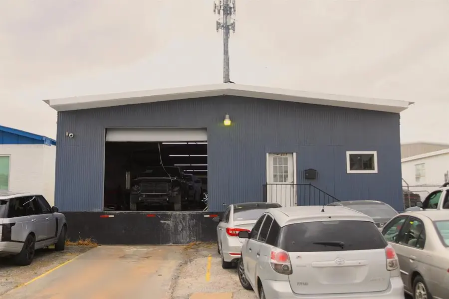 117 Commercial Street, Garland, TX 75040