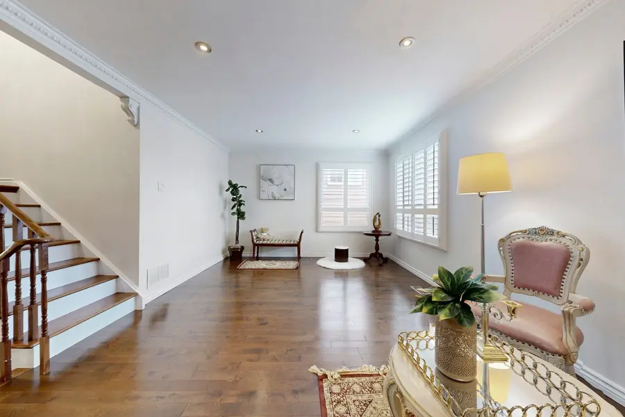 4151 Quaker Hill DR, Mississauga, ON L5C 3M2