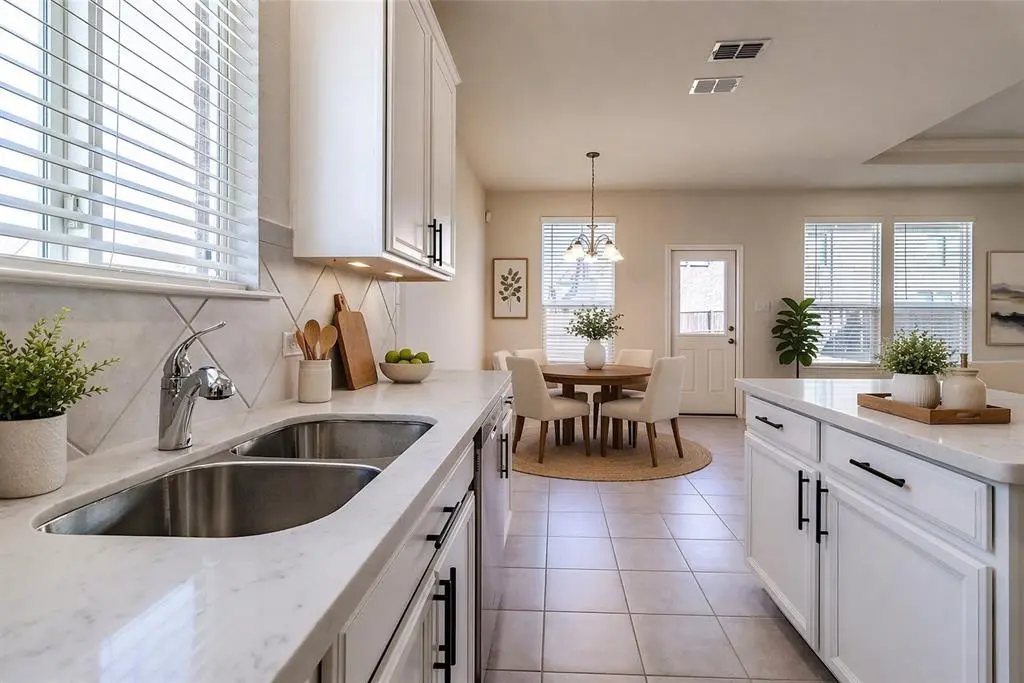 2078 Rosebury Lane, Forney, TX 75126