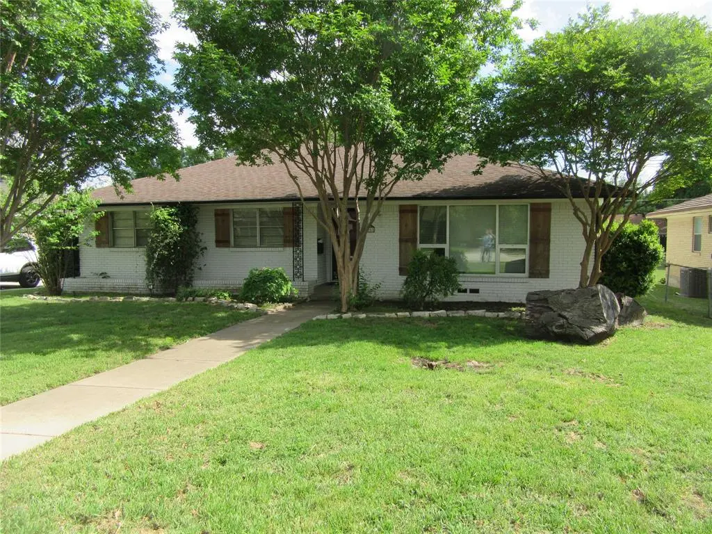 705 Scottsdale Drive, Richardson, TX 75080