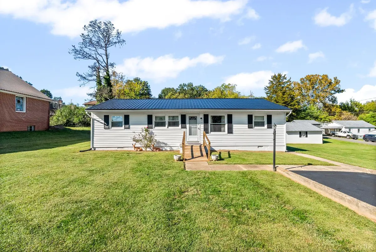 112 Laprade Street, Brookneal, VA 24528