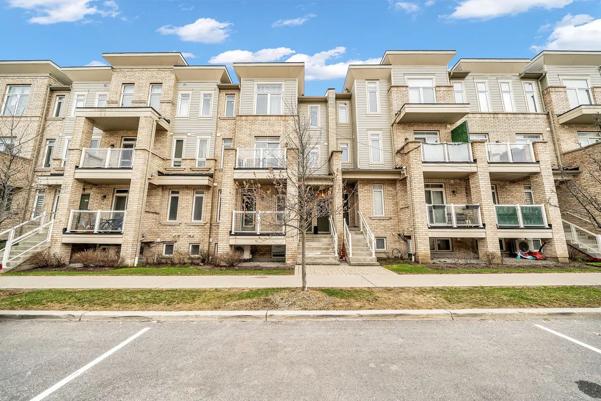 1781 Rex Heath DR #109, Pickering, ON L1X 0E4