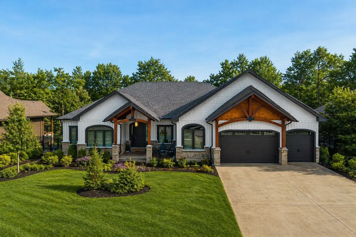 7 Ridgewood CT, Oro-medonte, ON L0L 2L0