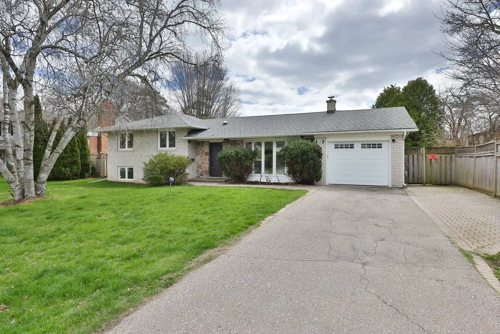 1486 Hixon ST, Oakville, ON L6L 1S3