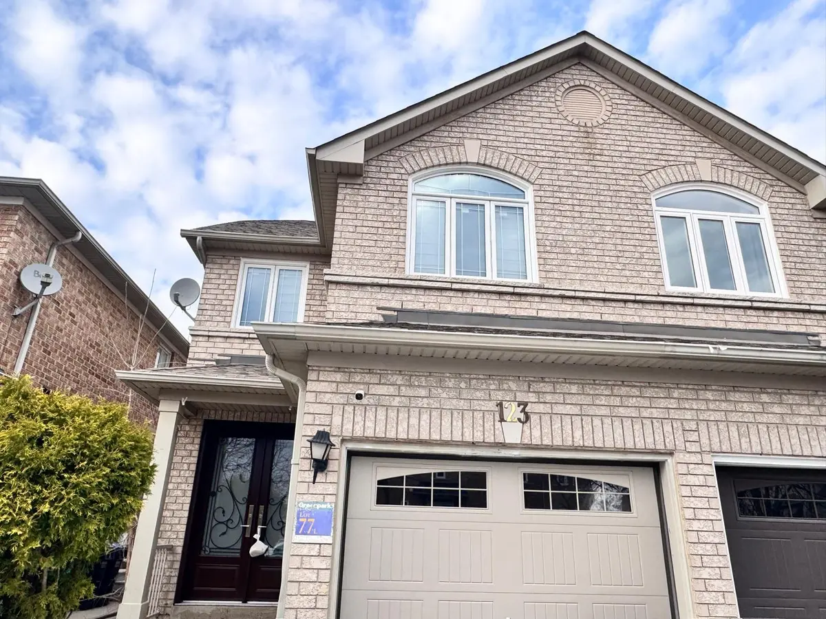 123 Morningmist ST, Brampton, ON L6R 2A9