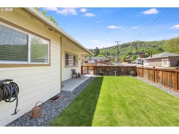 1014 MYRTLE ST, The Dalles, OR 97058