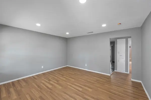 317 E Glendale Street, Crowley, TX 76036