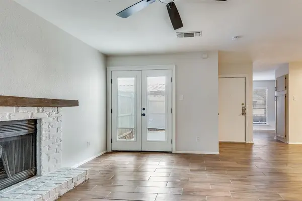 2321 Torrington Drive #D, Arlington, TX 76012