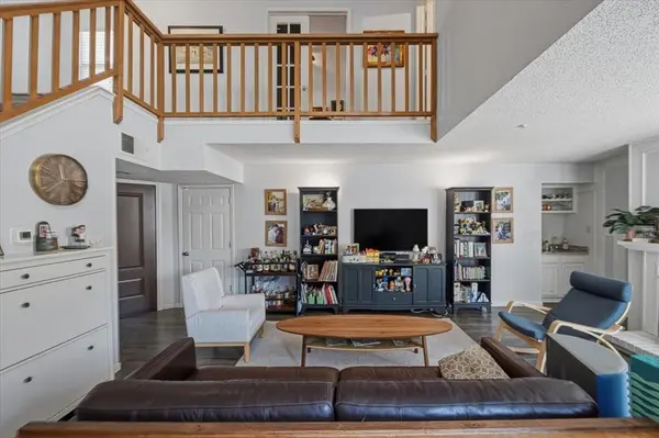 315 Stoneledge Drive, Irving, TX 75063