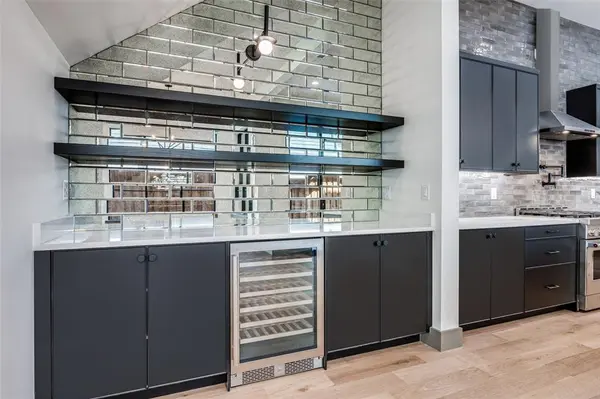 3716 W Beverly Drive, Dallas, TX 75209