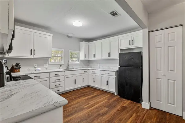 25 W Parnell Street, Denison, TX 75020