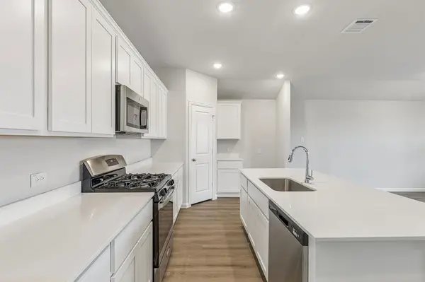 3896 Rose Hill Court, Denison, TX 75020